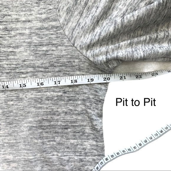 Chance or Fate Crochet Sleeve Gray Hooded Sweatshirt Shirt Size Medium - Picture 13 of 16